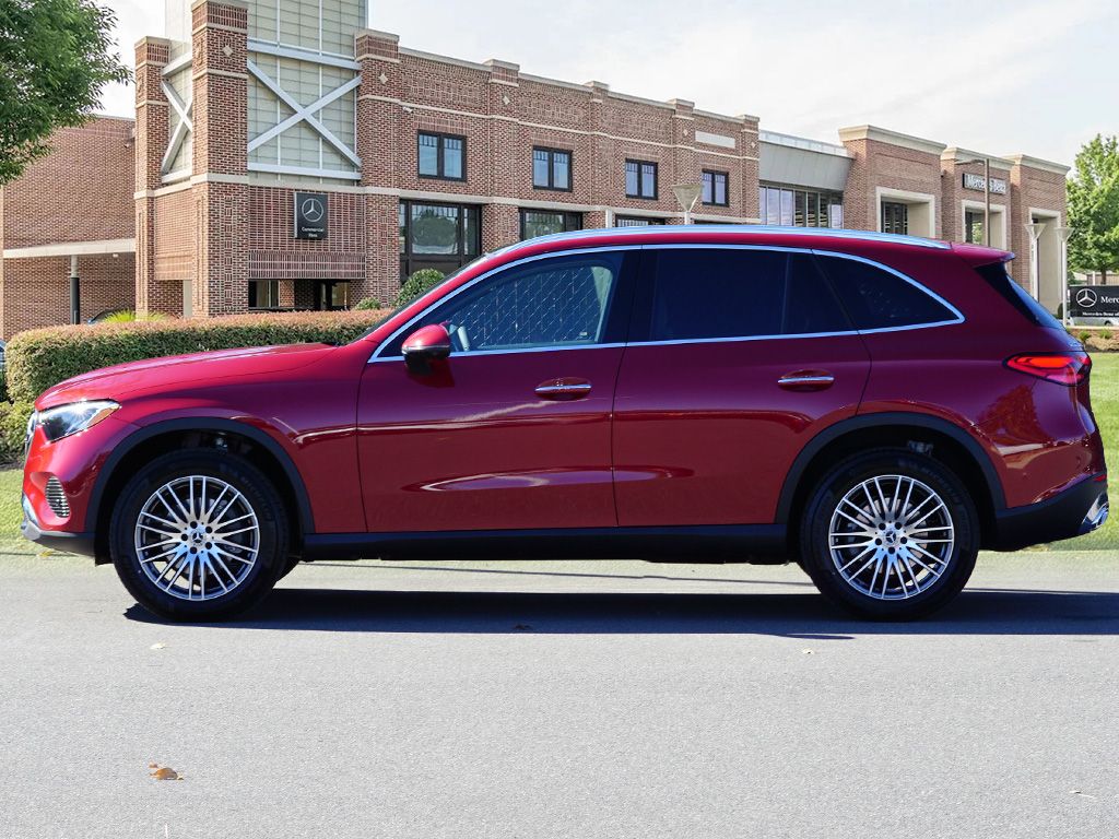 Thumbnail: 2026 Mercedes-Benz GLC - 8