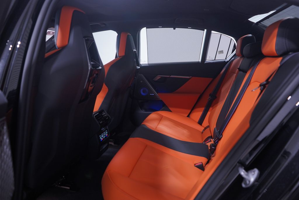 2025 BMW M5 Base 9
