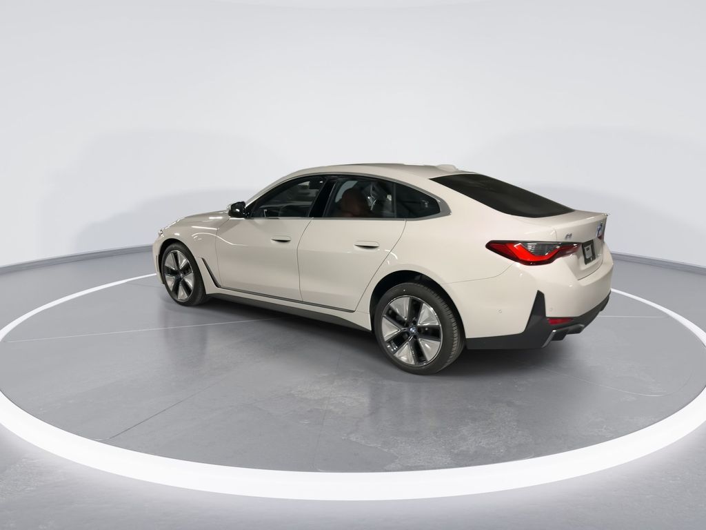 2025 BMW i4 xDrive40 6