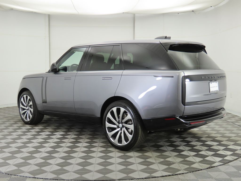 Thumbnail: 2025 Land Rover Range Rover - 7