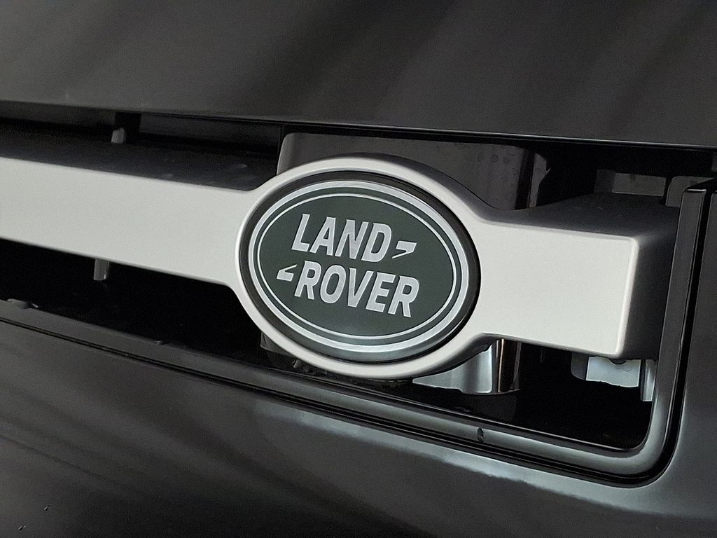 Thumbnail: 2025 Land Rover Defender - 19