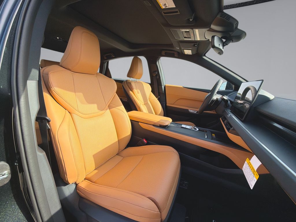 Thumbnail: 2026 Lexus ES - 16
