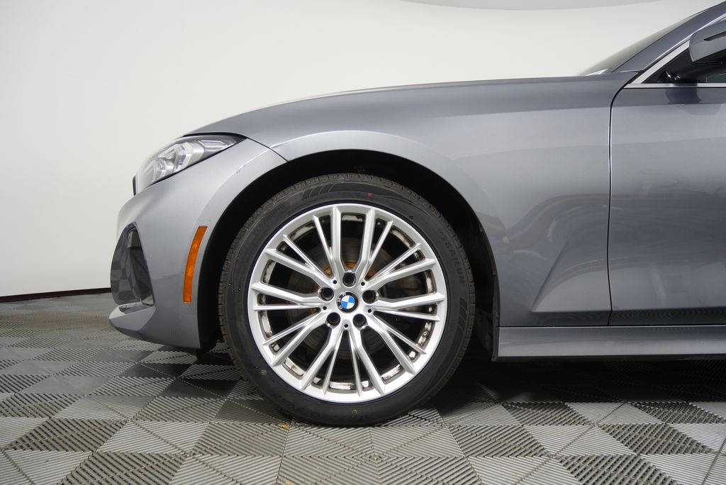 Thumbnail: 2024 BMW 3 Series - 7