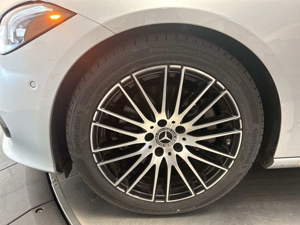 Thumbnail: 2022 Mercedes-Benz C-Class - 10