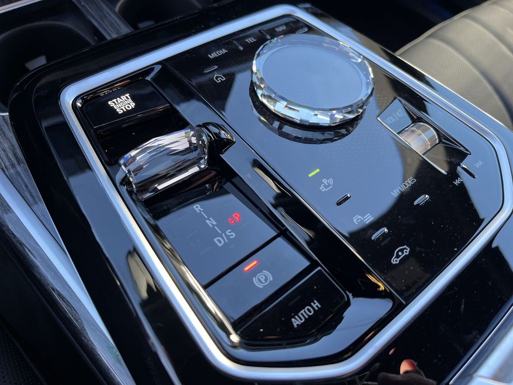 Thumbnail: 2025 BMW 7 Series - 20