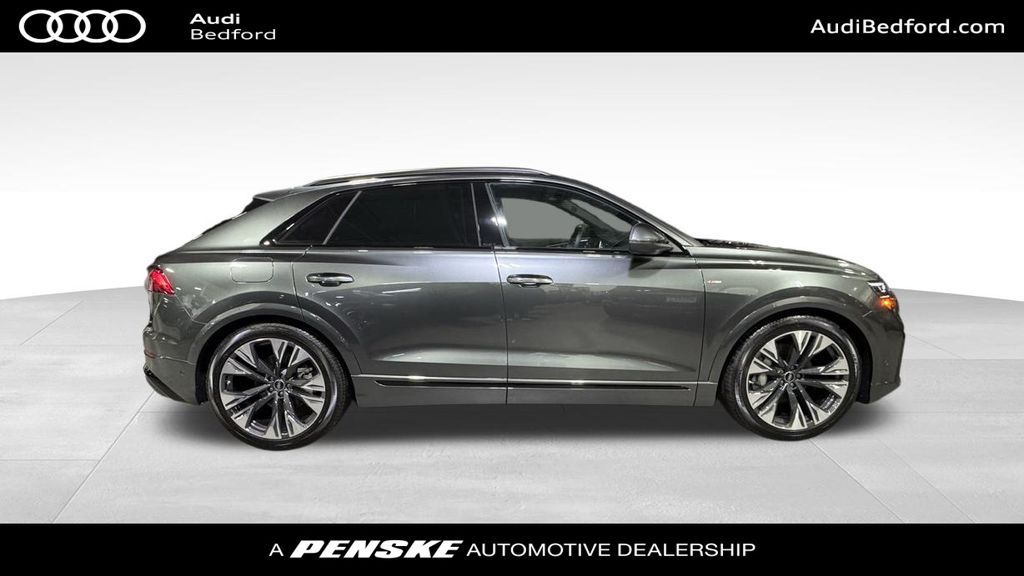 Thumbnail: 2026 Audi Q8 - 7
