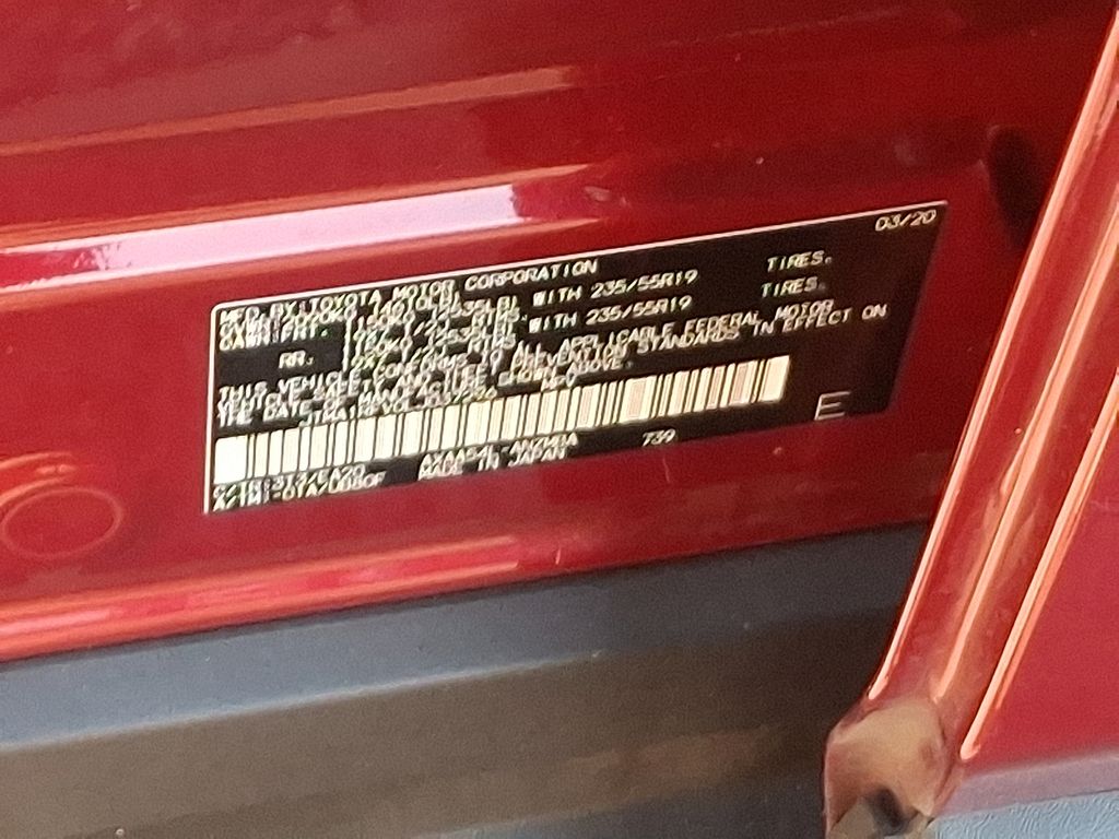 Thumbnail: 2020 Toyota RAV4 - 28