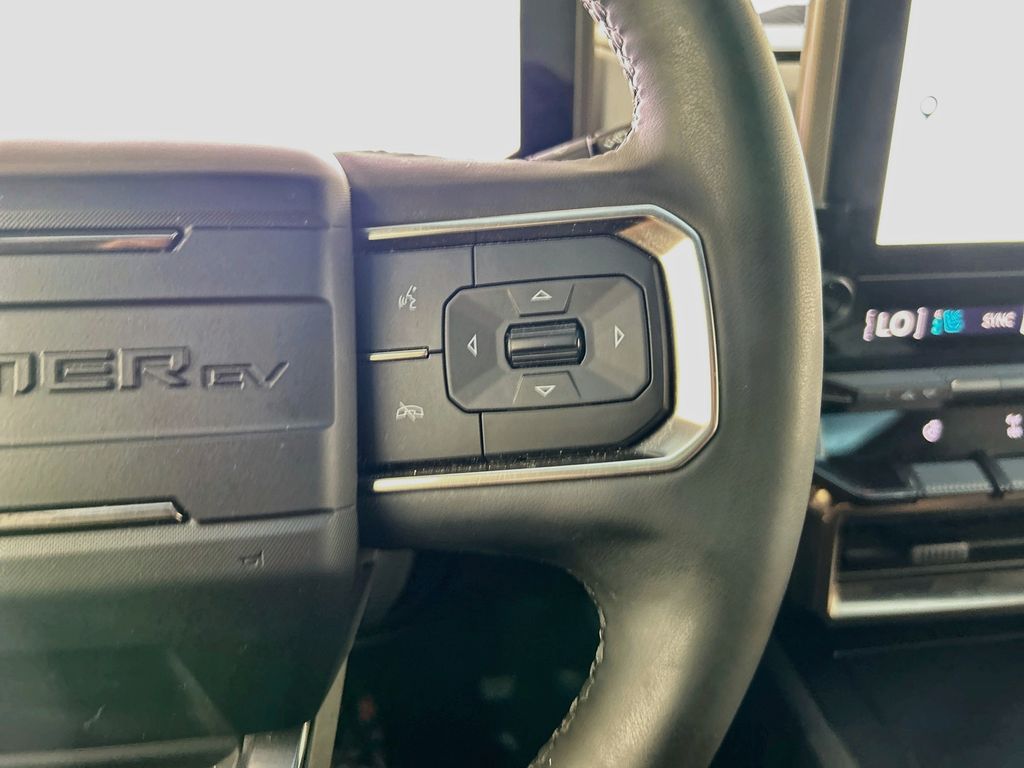 Used 2023 White GMC Edition 1 image 12