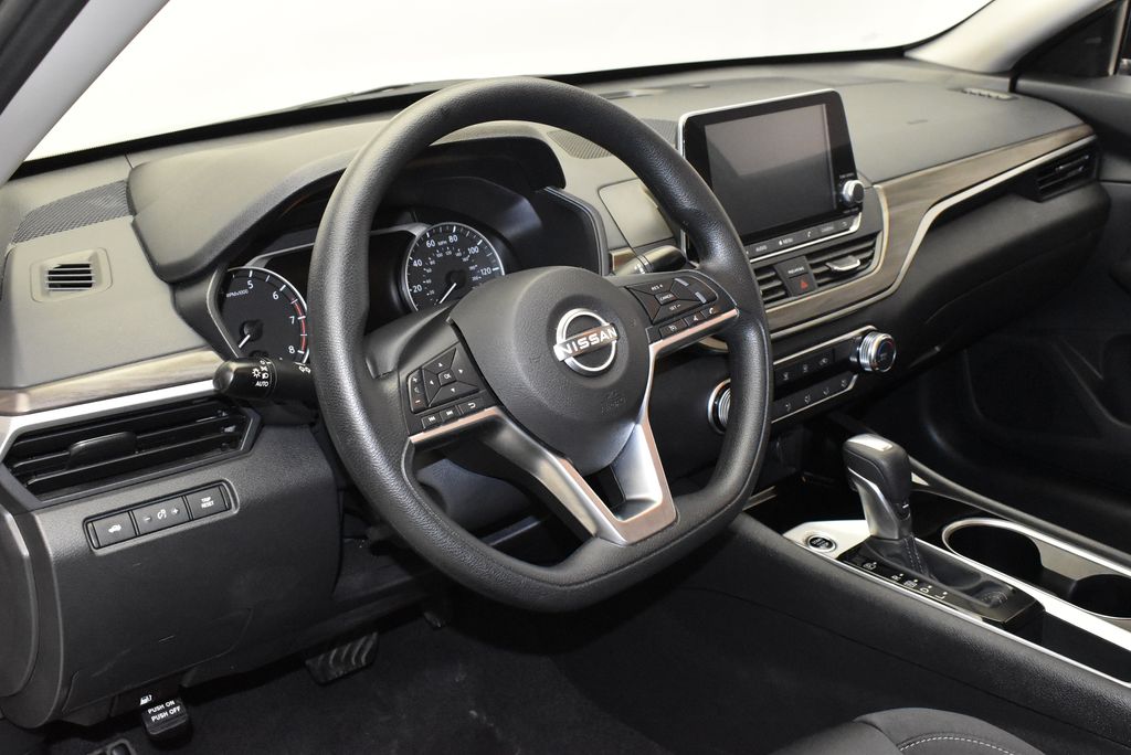 Thumbnail: 2024 Nissan Altima - 16