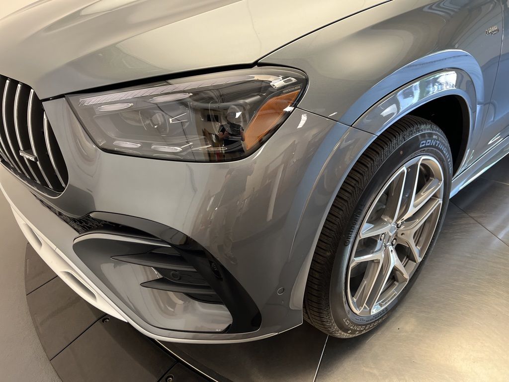 Thumbnail: 2026 Mercedes-Benz GLE - 9