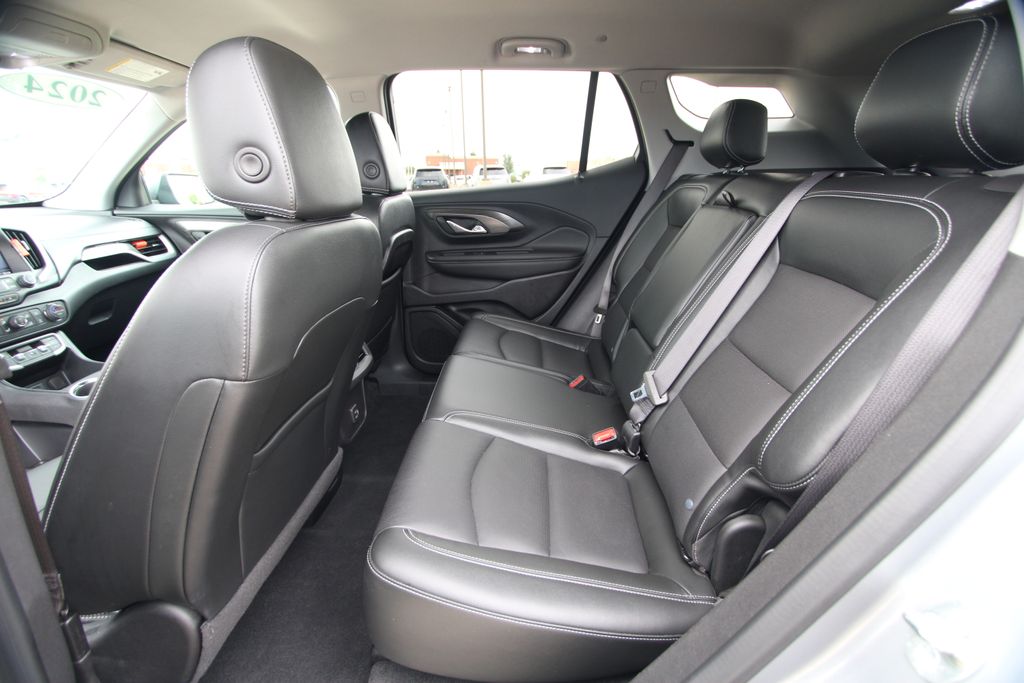 Used 2024 GMC Terrain SUV