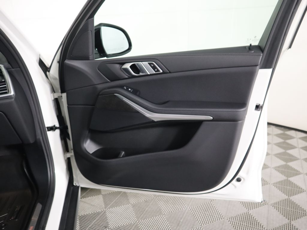 Thumbnail: 2022 BMW X5 - 26