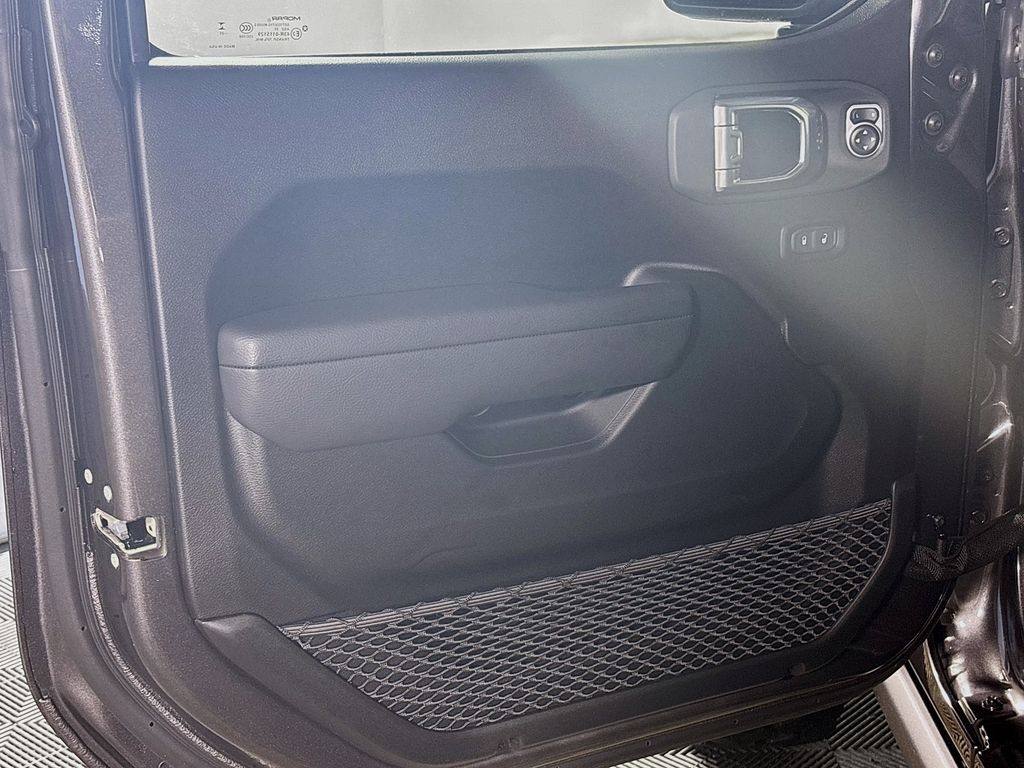 2025 Jeep Gladiator Willys