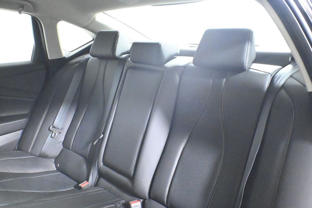 Thumbnail: 2025 Acura TLX - 4