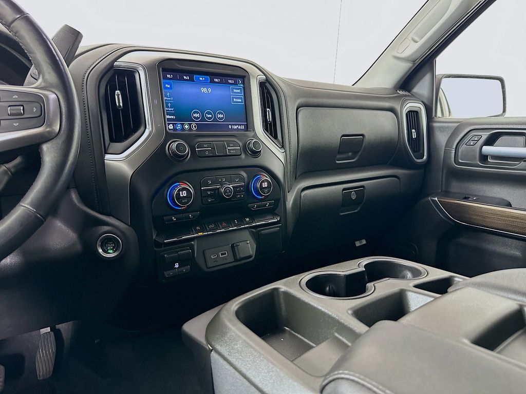 2019 Chevrolet Silverado 1500 RST 22