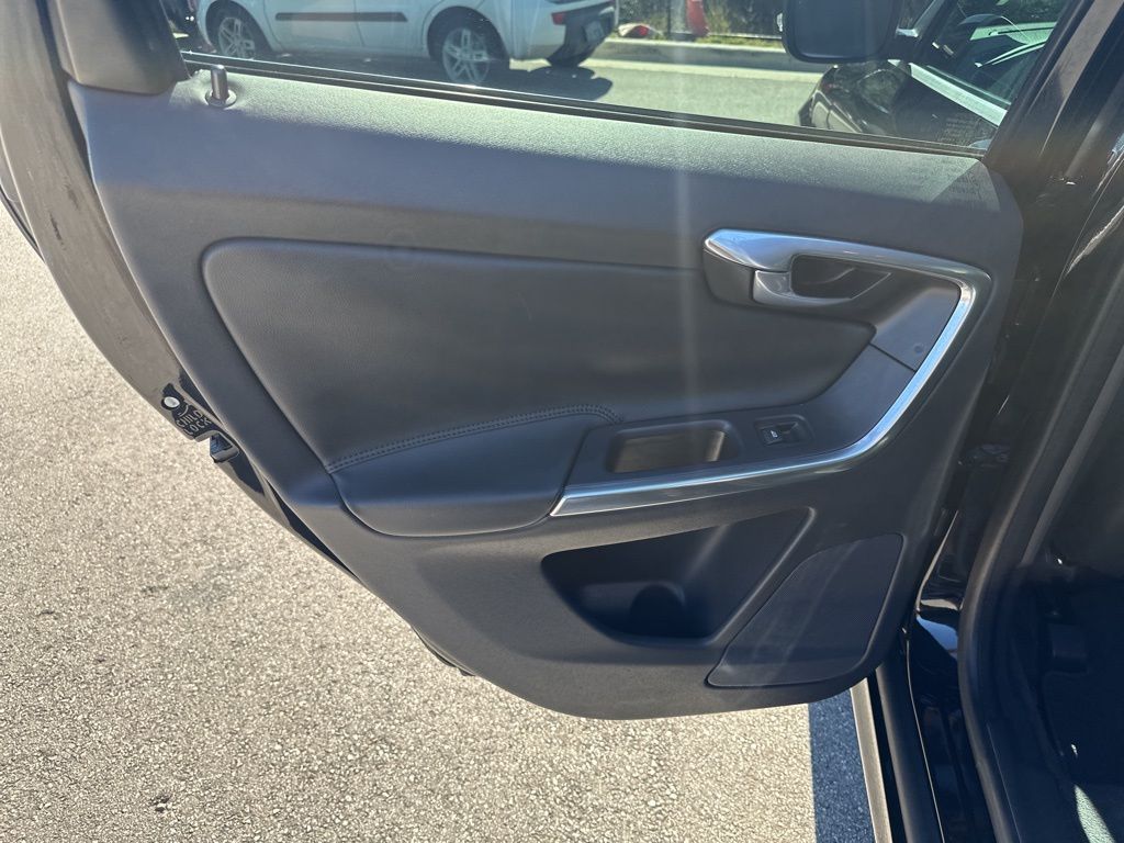 Used Car 2015 Volvo Xc60  T5 Premier Plus For Sale Under $12,000 In Austin, Texas