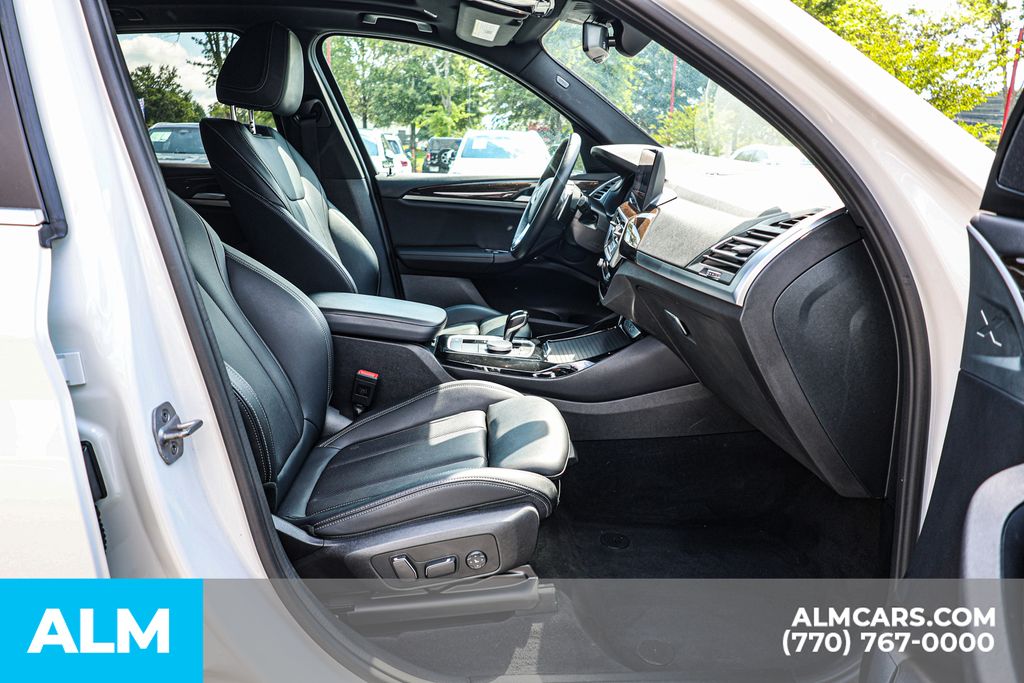 Used 2024 White BMW xDrive30i image 21