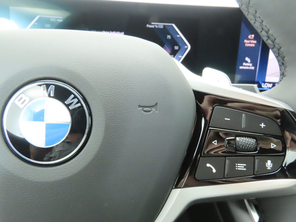 Thumbnail: 2025 BMW 3 Series - 12