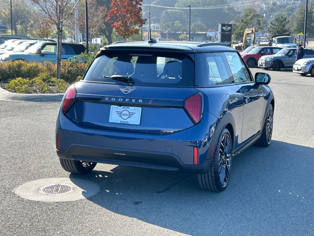 Thumbnail: 2026 MINI Cooper - 5