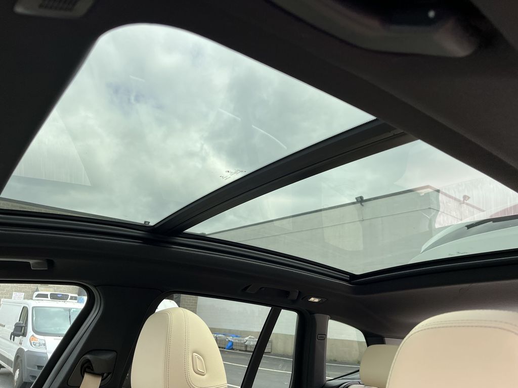 Thumbnail: 2022 BMW X3 - 21