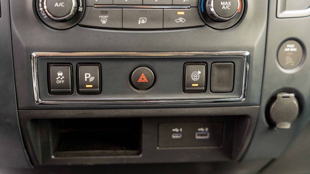 Used 2022 Nissan Titan SV 4D Crew Cab