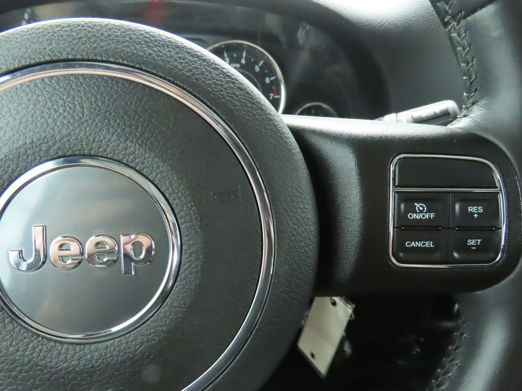 2015 Jeep Wrangler Unlimited Sport 12