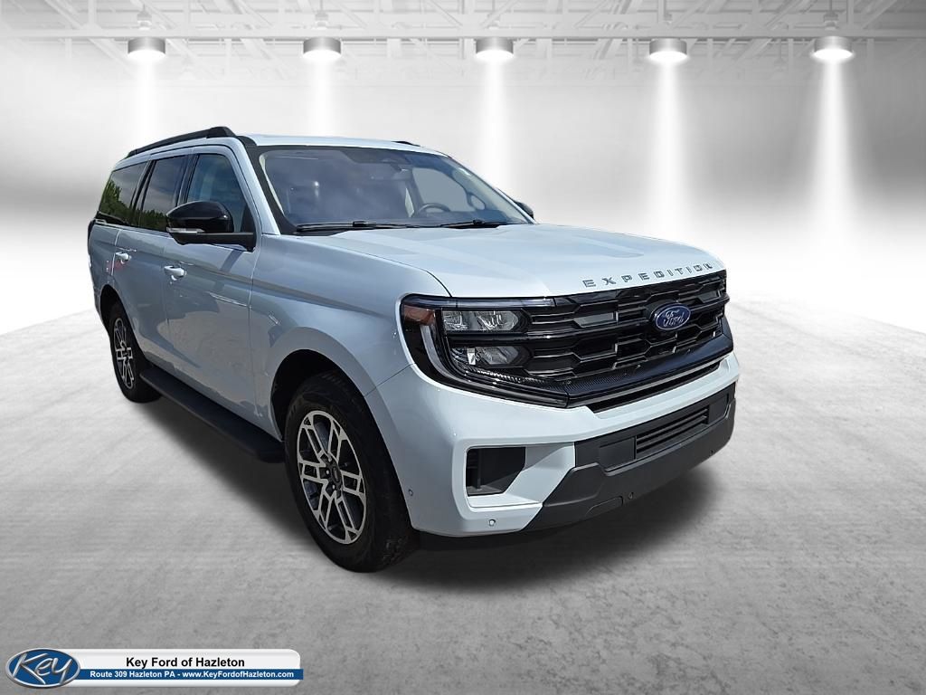 Silver Metallic 2025 Ford Expedition Active 4WD SUV / Crossover Four-Wheel Drive Automatic