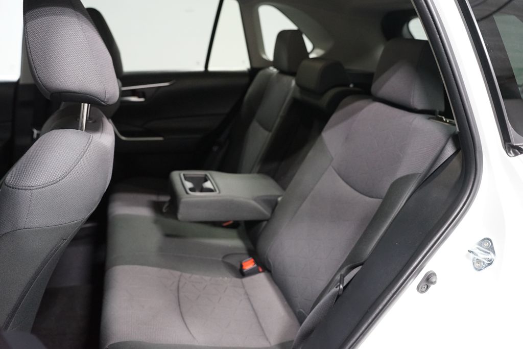 Thumbnail: 2025 Toyota RAV4 - 29