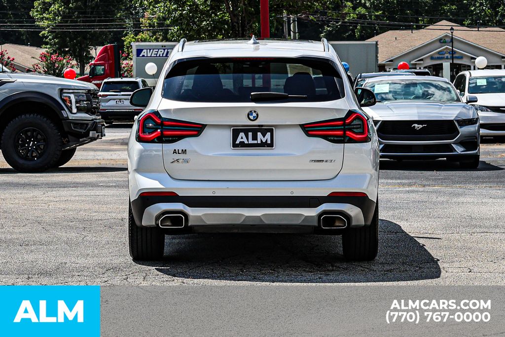 Used 2023 White BMW sDrive30i image 12