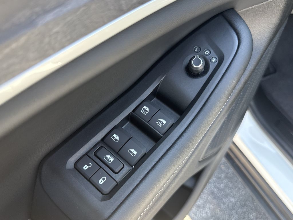2026 Jeep Grand Cherokee Altitude - 8