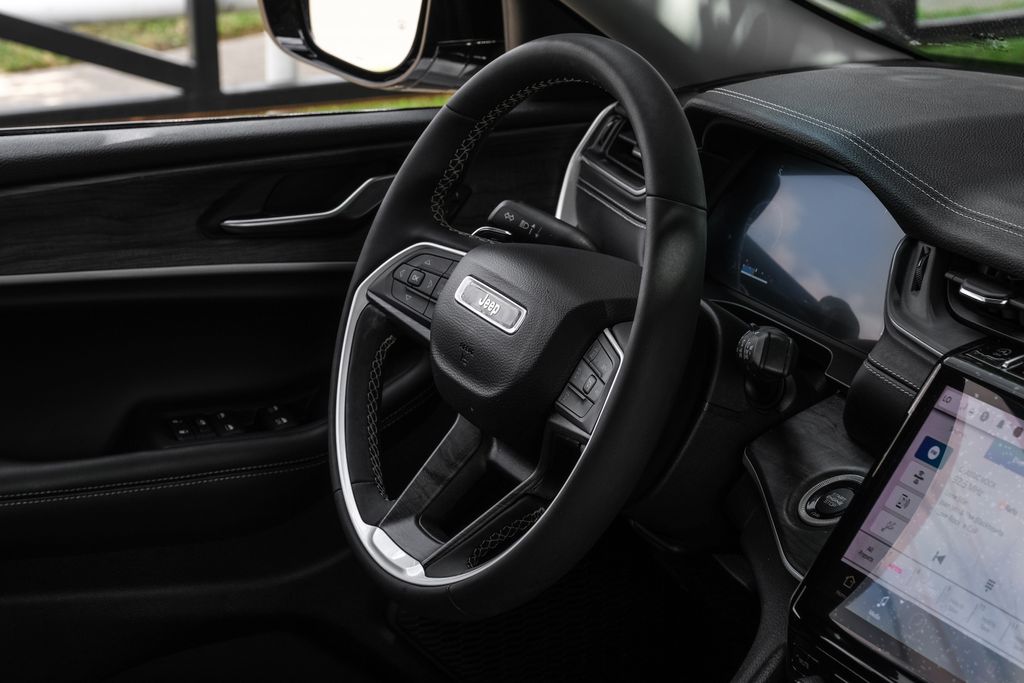 used 2023 Jeep Grand Cherokee L car, priced at $27,900