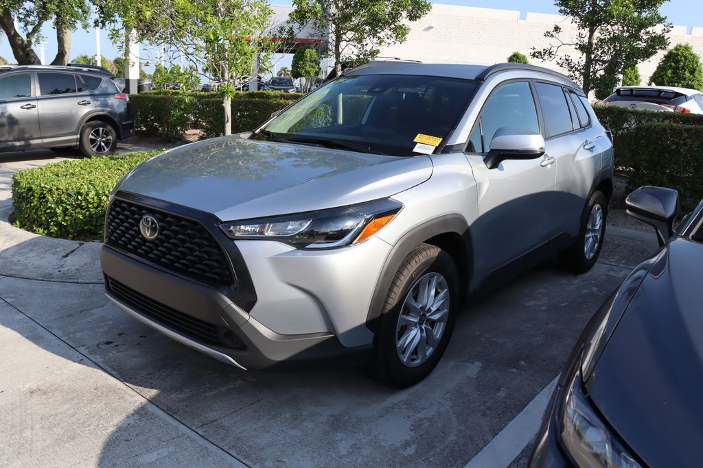 2022 Toyota Corolla Cross LE -
                West Palm Beach, FL