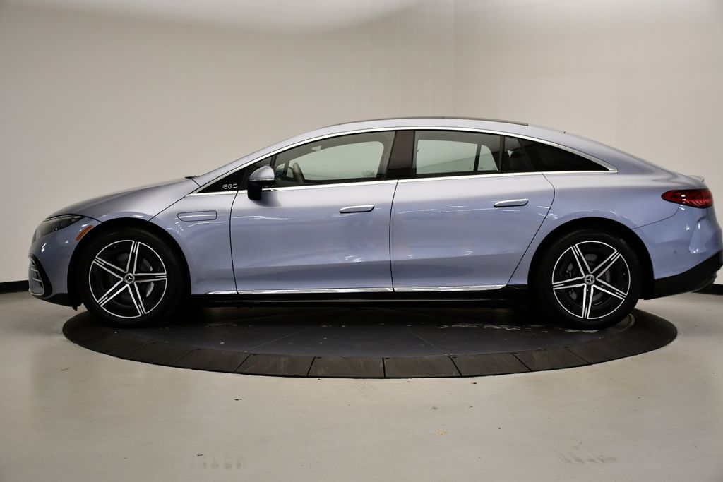 Thumbnail: 2023 Mercedes-Benz EQS - 2