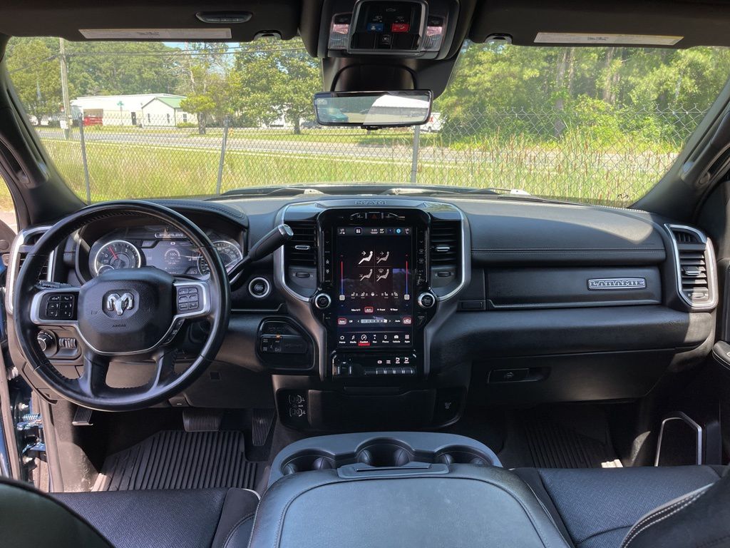 2500 Crew Cab Laramie