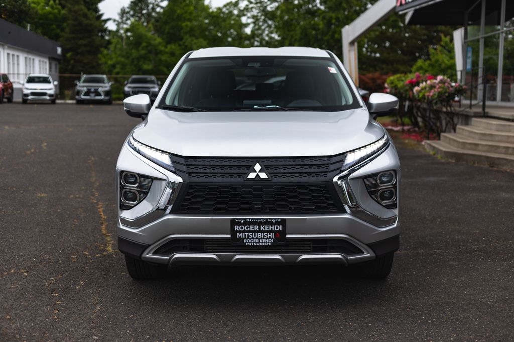 2025 Mitsubishi Eclipse Cross SE thumbnail 6
