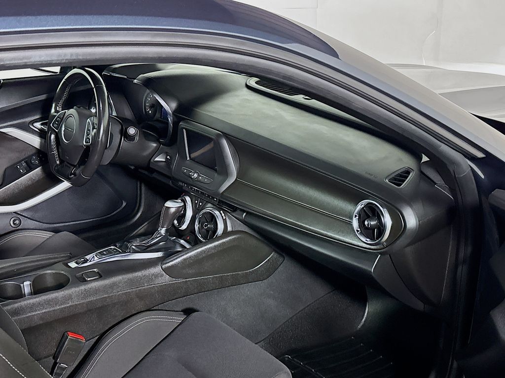 2022 Chevrolet Camaro 1LT