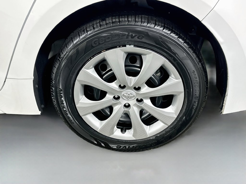 Thumbnail: 2024 Toyota Corolla - 30