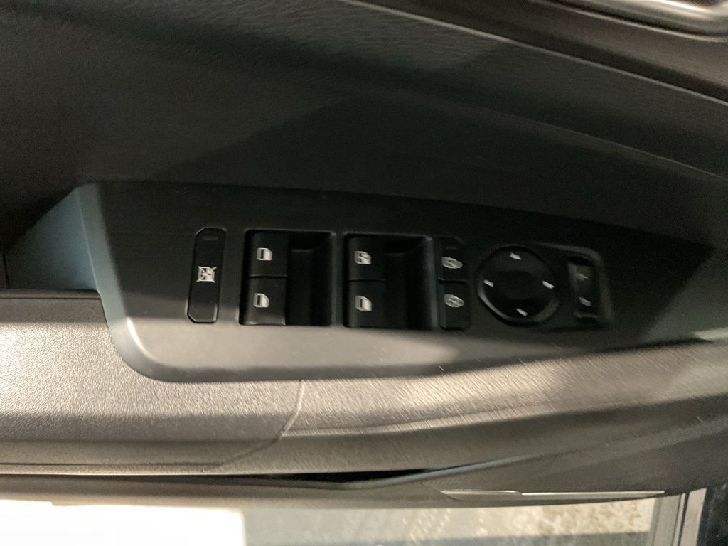 New 2026 Gray Kia LX image 9