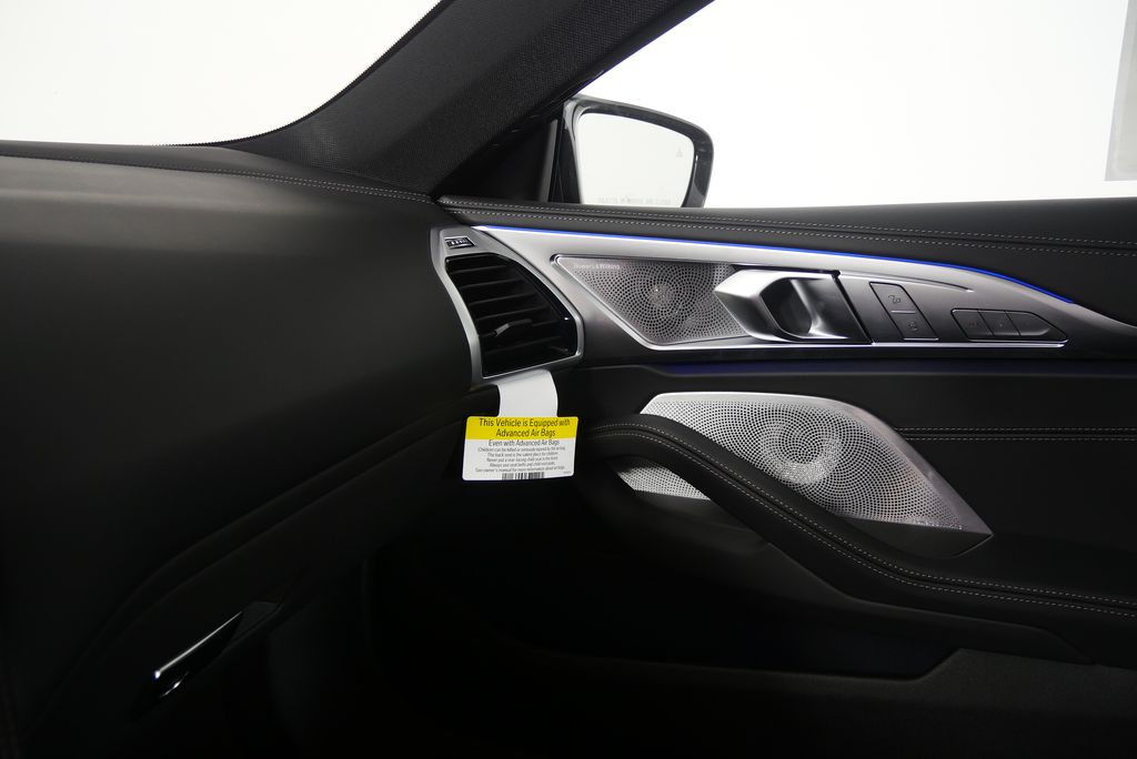 Thumbnail: 2026 BMW 8 Series - 24