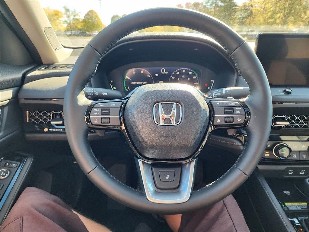 Used 2025 Gray Honda Touring image 28