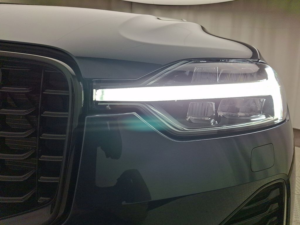 Thumbnail: 2024 Volvo XC60 - 9
