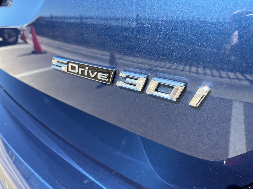 Thumbnail: 2021 BMW X3 - 9