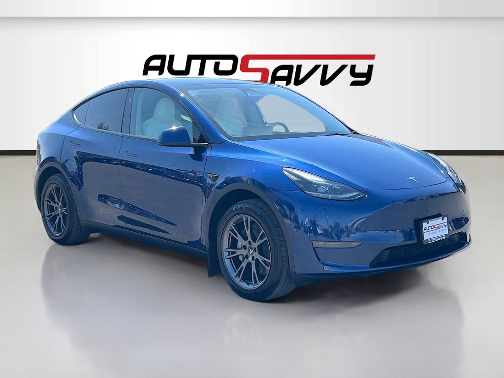 2025 Tesla Model Y Long Range Rear Wheel Drive's photo