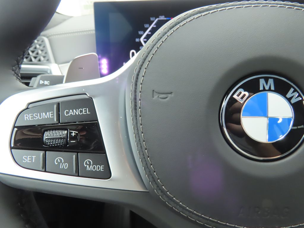 Thumbnail: 2026 BMW X7 - 11