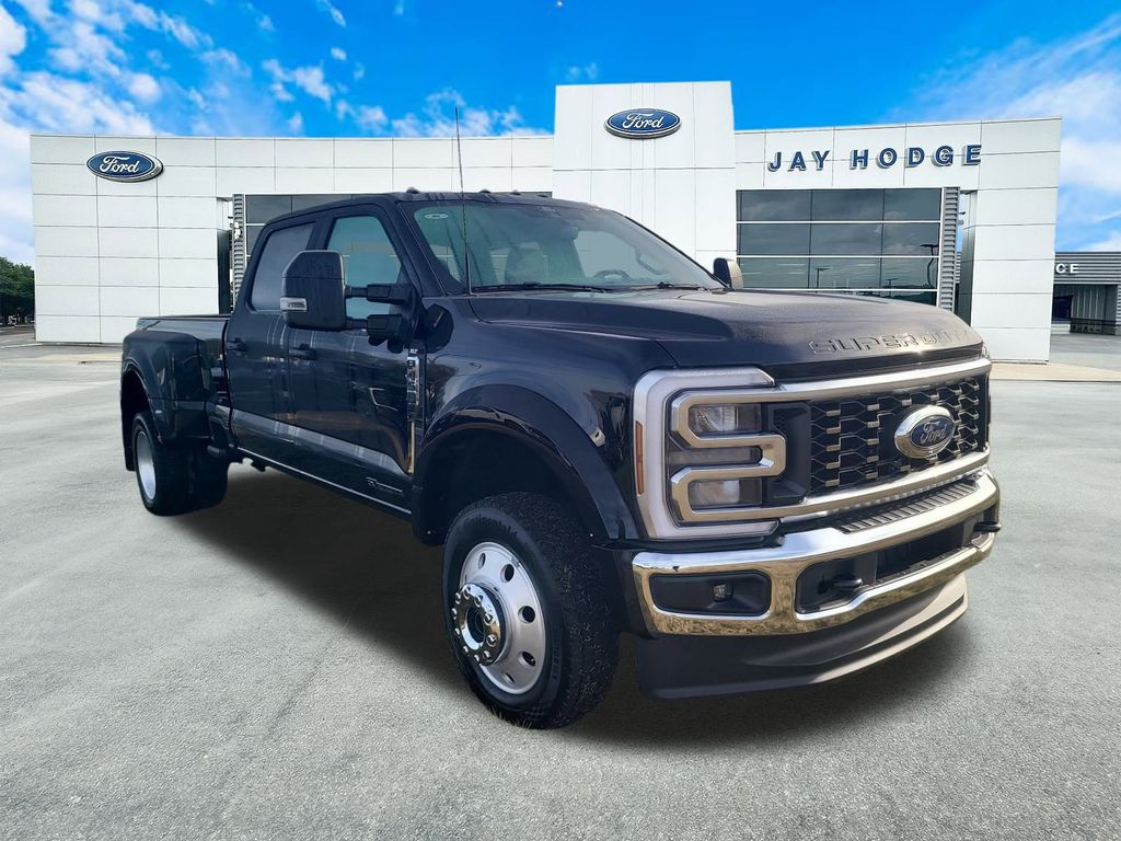 2026 Ford F-450 Super Duty XLT Crew Cab LB DRW 4WD