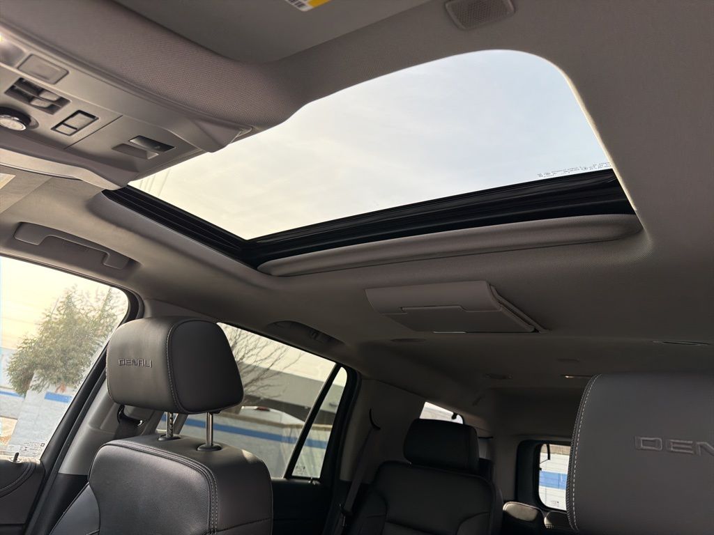 Thumbnail: 2019 GMC Yukon - 11