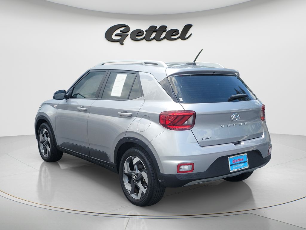 Certified Used 2024 Silver Hyundai SEL image 7