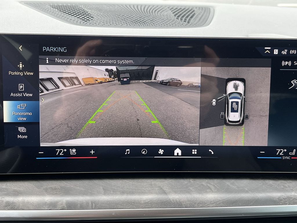 Thumbnail: 2026 BMW X5 - 17