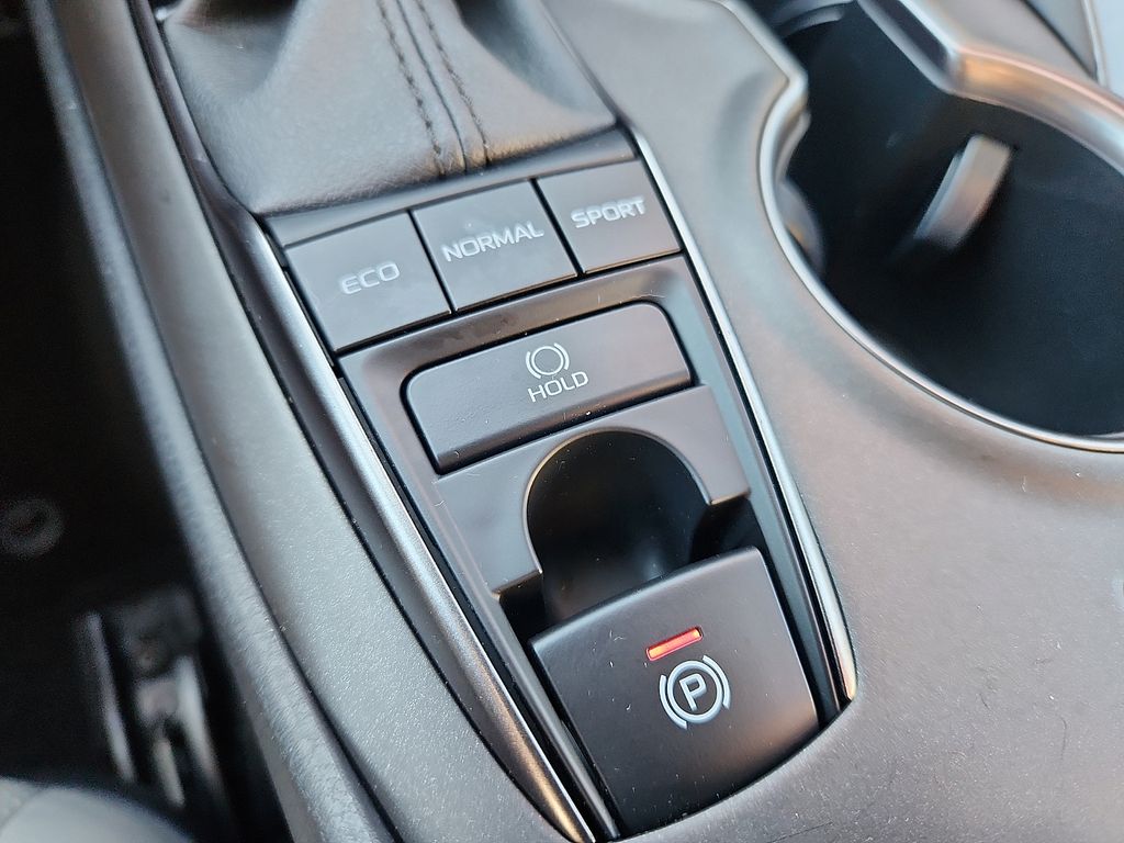 Thumbnail: 2023 Toyota Camry - 27