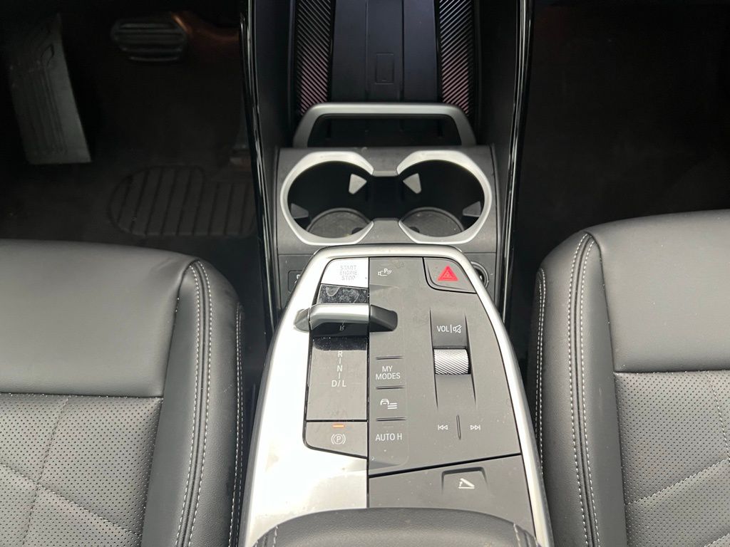 Thumbnail: 2025 BMW X1 - 11